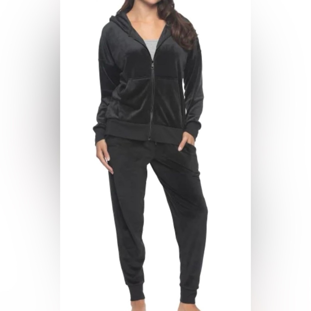 Felina Velour Women’s Jogging Set